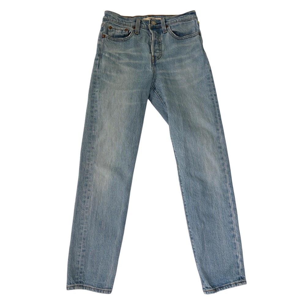 Levis Premium Wedgie Straight Jeans Light Wash Blue Denim Button Fly Size 24